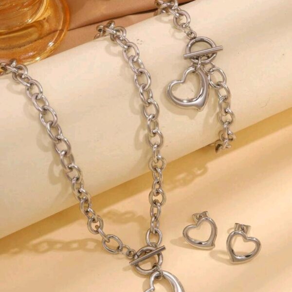 Set de joyería corazones plateados